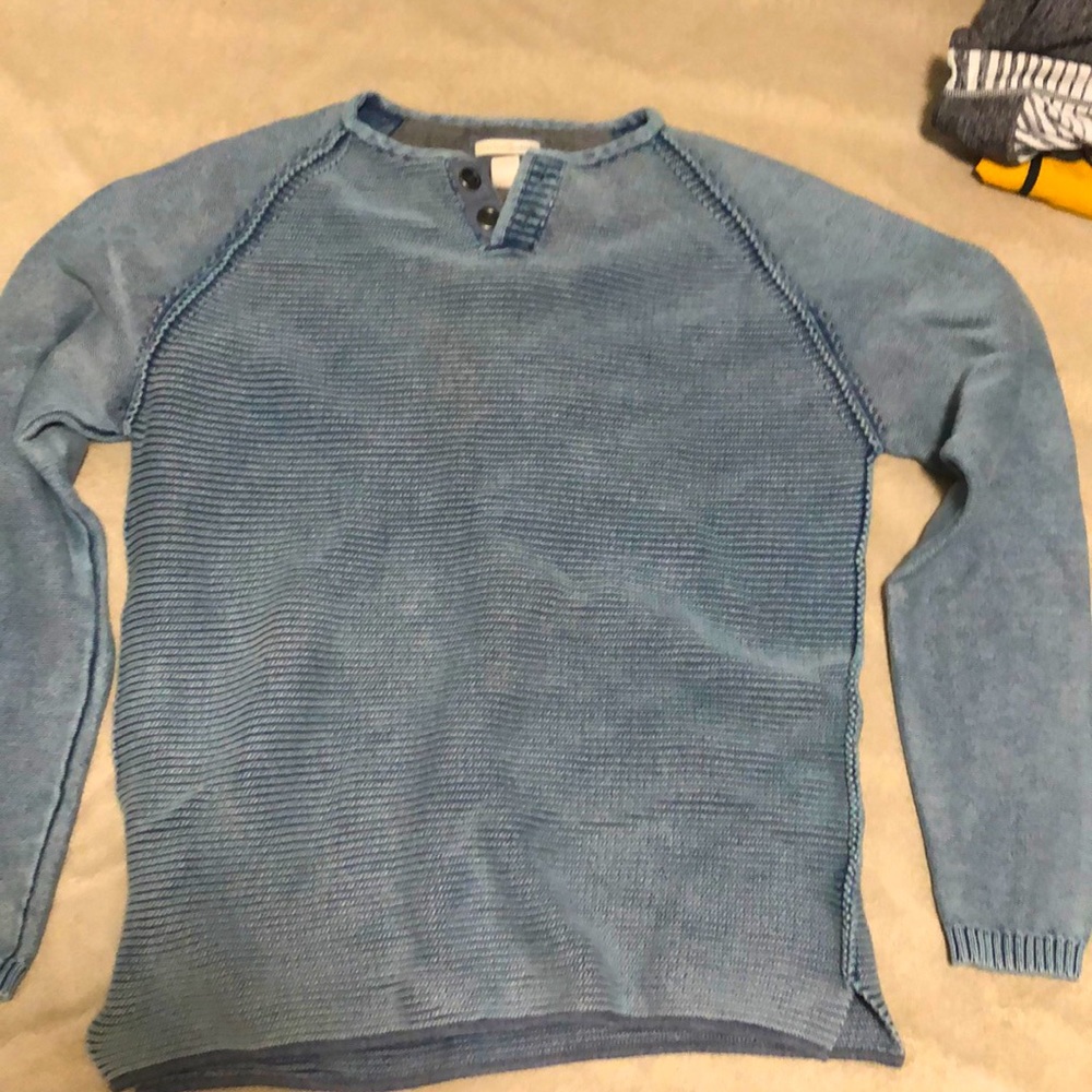 Blue men’s sweater
